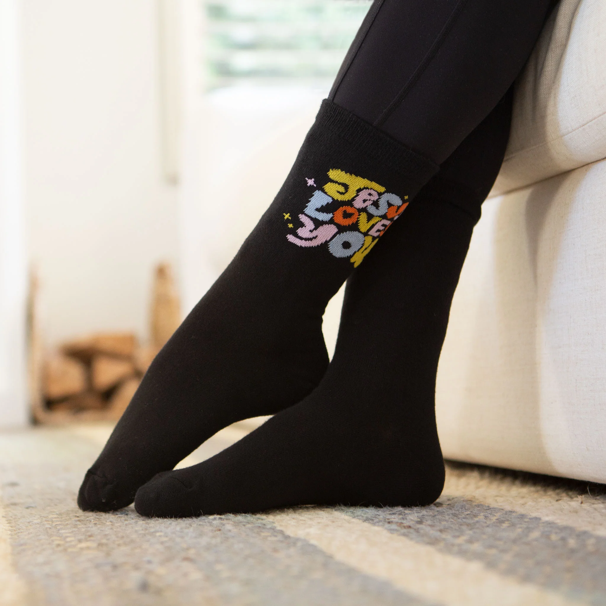 Jesus Loves You Crew Socks - Image 3