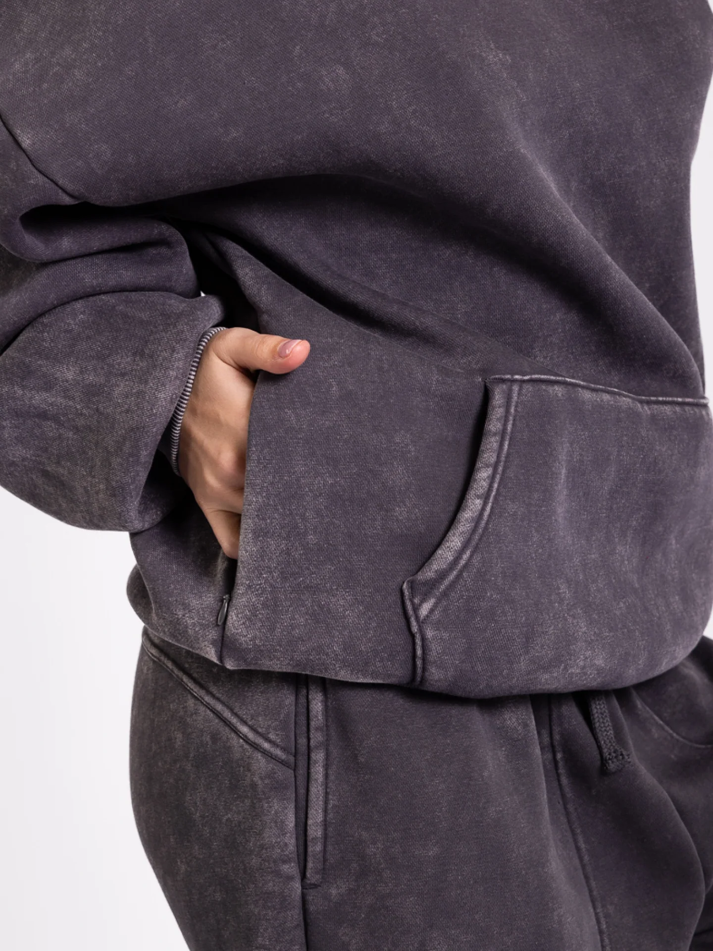 Kingdom Essential Snow Wash Hoodie - Image 43